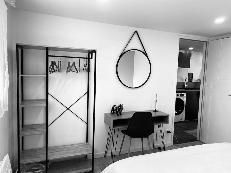 Appartement L'Atelier D'Emilie à Bessines Extérieur photo